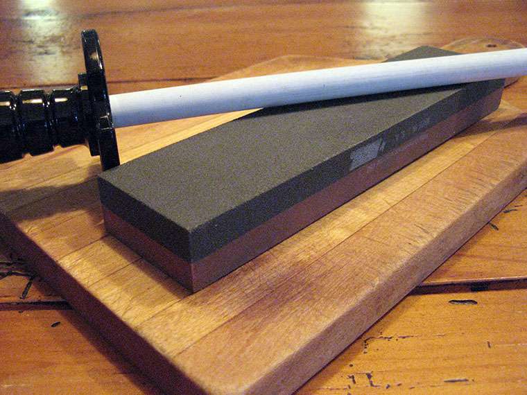 ceramic hone and whetstone